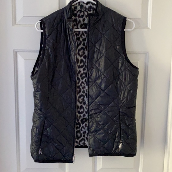 Reversible puffy vest black/animal print - Picture 2 of 2